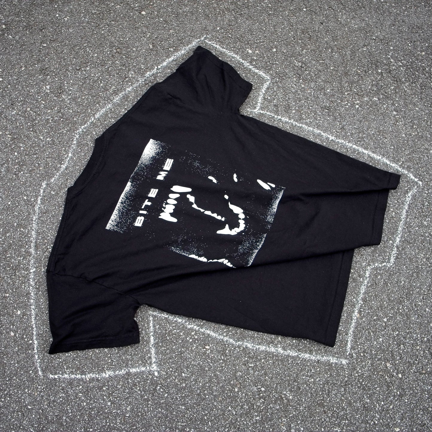 BITE ME TEE - BLACK